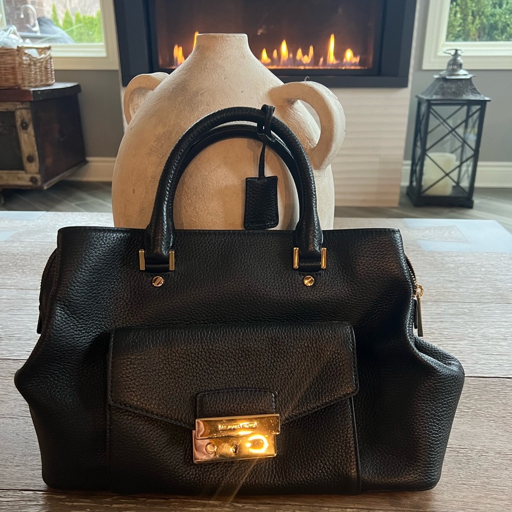 Michael Kors Haley Black Pebbled Leather Satchel with Gold Hardware - Picture 13 of 16